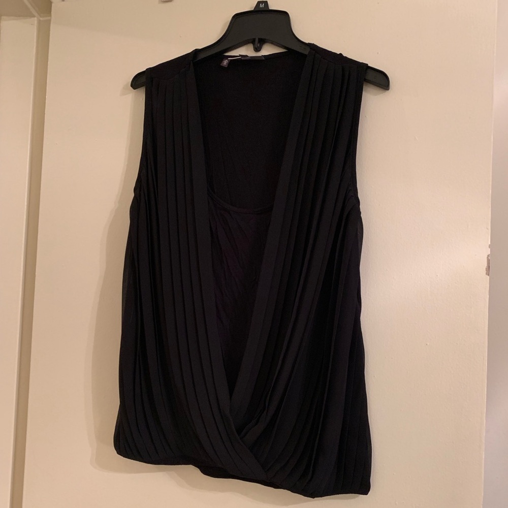 Jennifer Lopez black shirt size L
